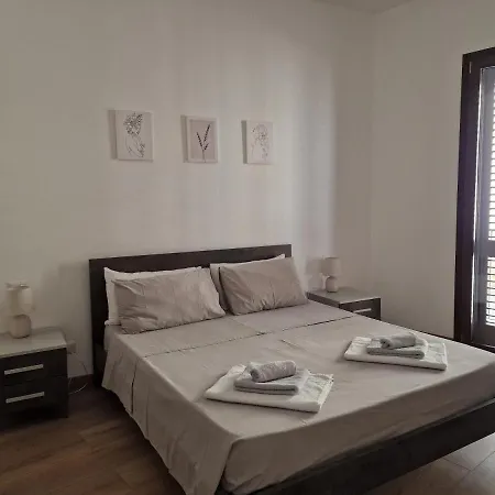 Lejlighed Modern Renovated Apt In Center