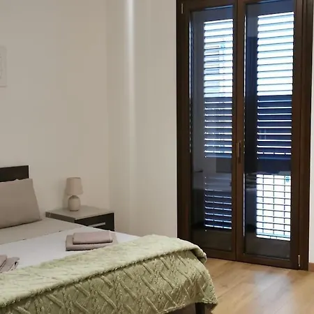 Lejlighed Modern Renovated Apt In Center